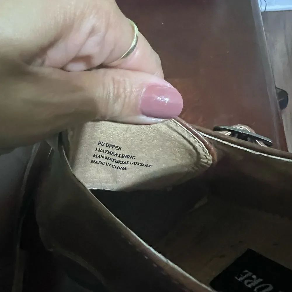 UV Signature Dress Shoe - Picture 6 of 8